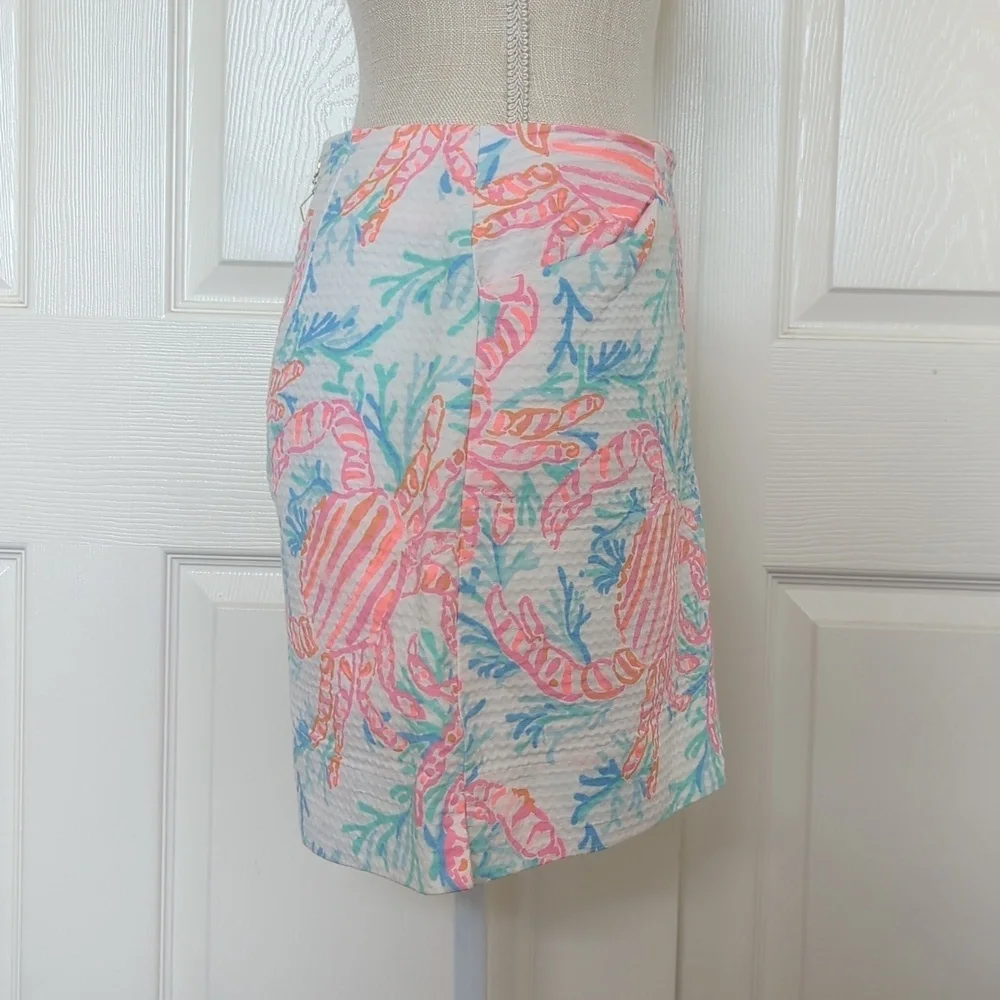 Lilly Pulitzer Marigold Skort in Resort White Getting Steamy - Picture 3 of 6